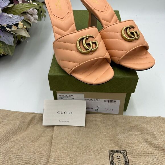 Women’s Gucci, GG Marmont, leather mules size 40 made in Italy - Picture 2 of 11